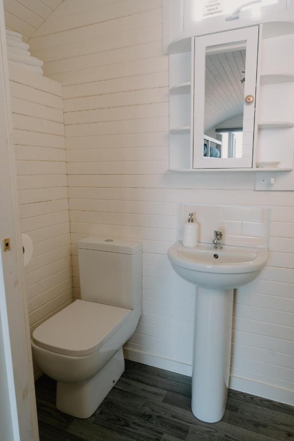 Strathy Bay Pods Hotel Buitenkant foto